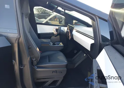 2024 Tesla Cybertruck All-Wheel Drive z USA, uszkodzony, nr VIN 7G2CEHED4RA033309